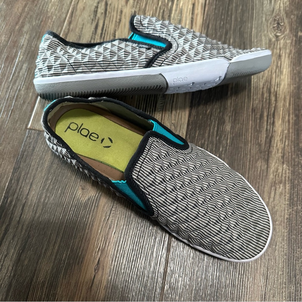 PLAE tourmaline quartz slip on shoes black and white unisex Women's 9 Men's 7.5